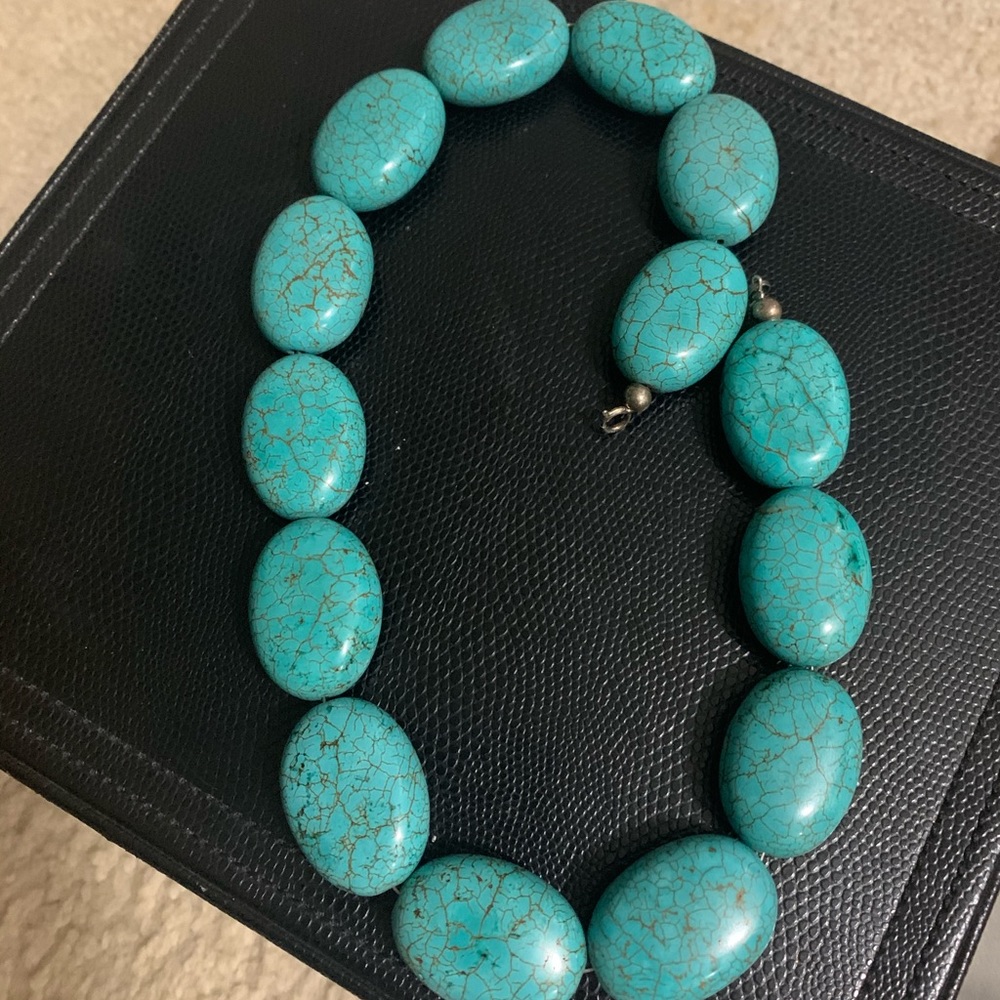 Turquoise necklaces - Picture 4 of 4